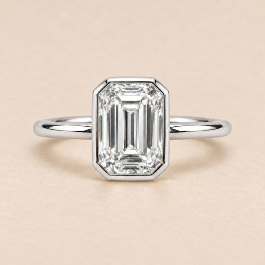 Emerald Bezel in 14K white gold, front view; generated draft review image