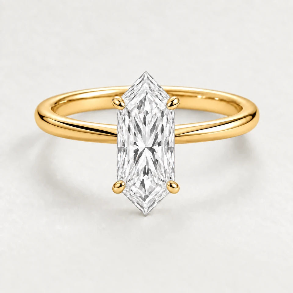Dutch Marquise in Yellow Gold, front view